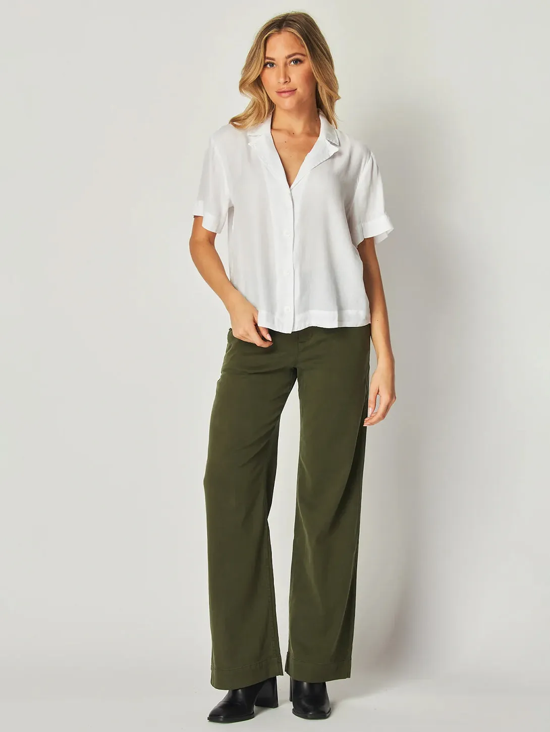 Short Sleeve Flowy Button Down Shirt - White